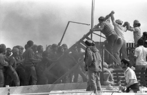 في ذكرى تحرير سيناء.. عسكري مصري سابق: هكذا أجبرنا الإسرائيليين على تفكيك المستوطنات