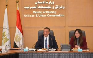 محافظ بورسعيد يلتقي مع وزيرة الإسكان للاسراع في تنفيذ مشروعات سكنيه جديده
