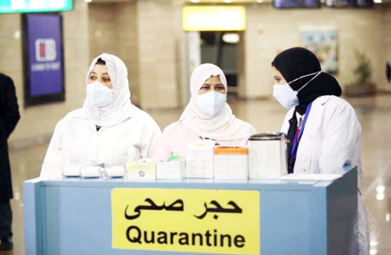 مصر ترفع درجة الاستعداد بالمنافذ الجوية احترازا من مخاطر إيبولا